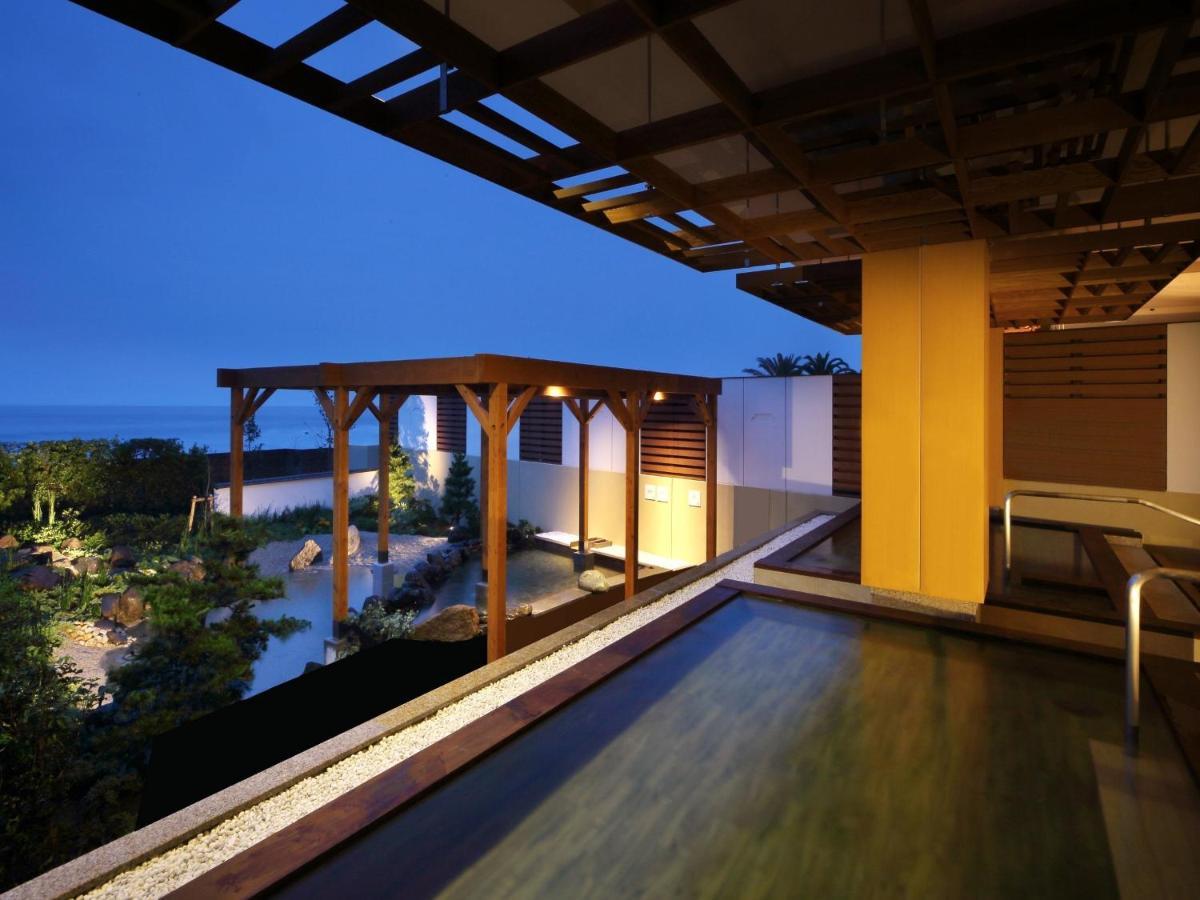 Kamogawa Grand Hotel Экстерьер фото