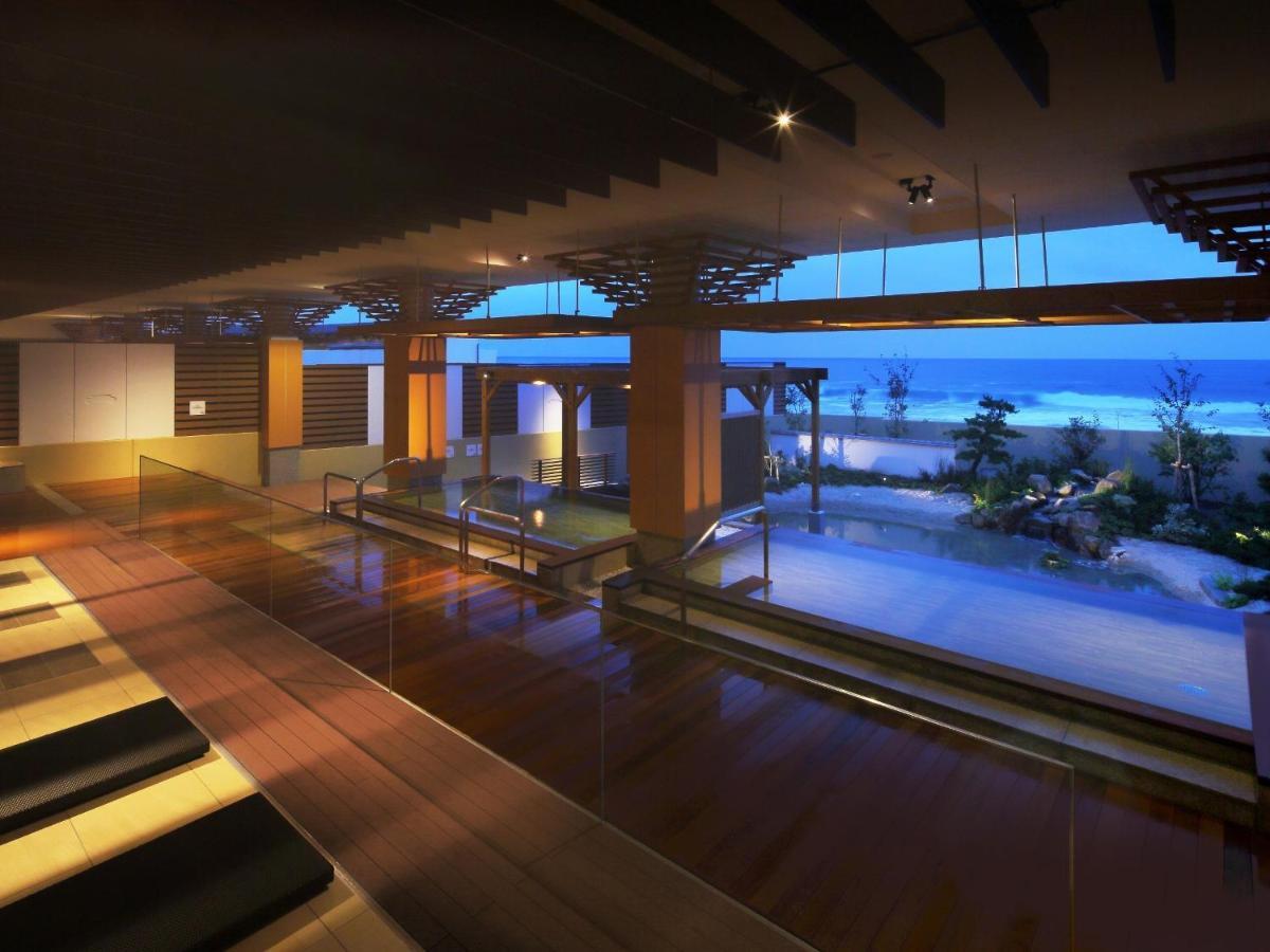 Kamogawa Grand Hotel Экстерьер фото
