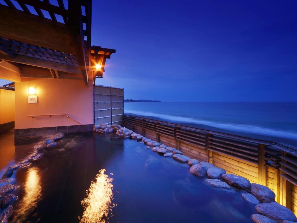 Kamogawa Grand Hotel Экстерьер фото
