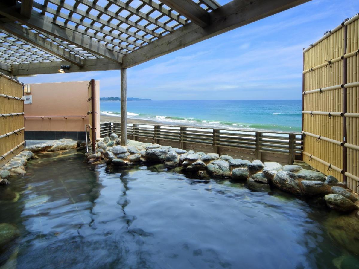 Kamogawa Grand Hotel Экстерьер фото